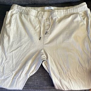 Fashion nova beige jeans